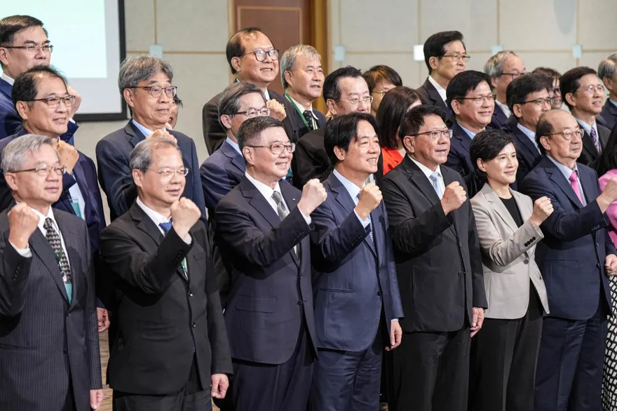 執政團隊「豬隊友」？！卓榮泰內閣最顧人怨首長前5名出爐