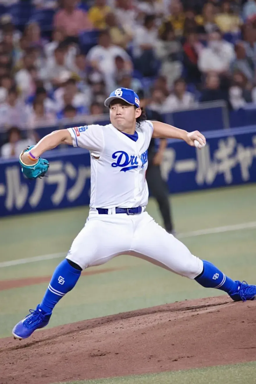 24-25年入札梯全數上車！　小笠原慎之介2年約去國民