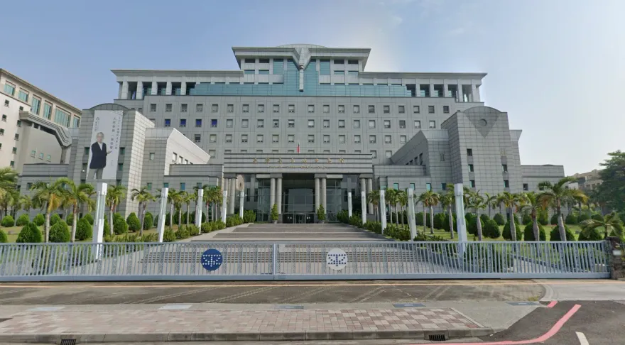 陳啟昱「沒科技監控、颱風天不開庭」？遭質疑縱放菊系大將　台南地院回應了！