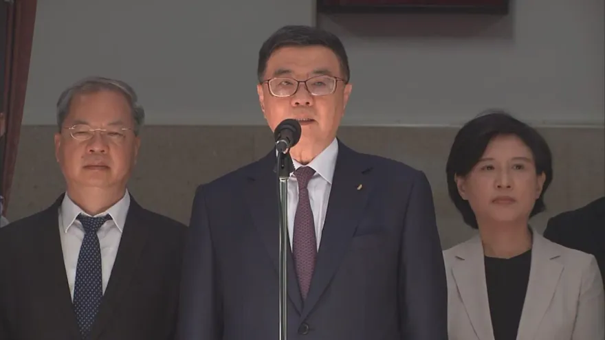 陸快艇闖淡水河　卓榮泰打氣！海巡署長喊真相只有一個：沒做好縱向、橫向通報
