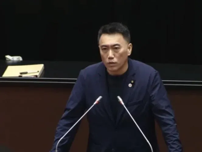 公務員須具結未領中國大陸身分證　林沛祥：畫蛇添足