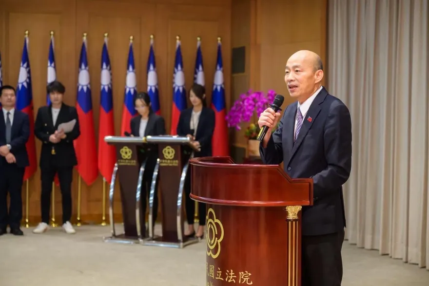 影/國慶主視覺「1個字」兼顧台灣情感　郭正亮大讚：韓國瑜很聰明