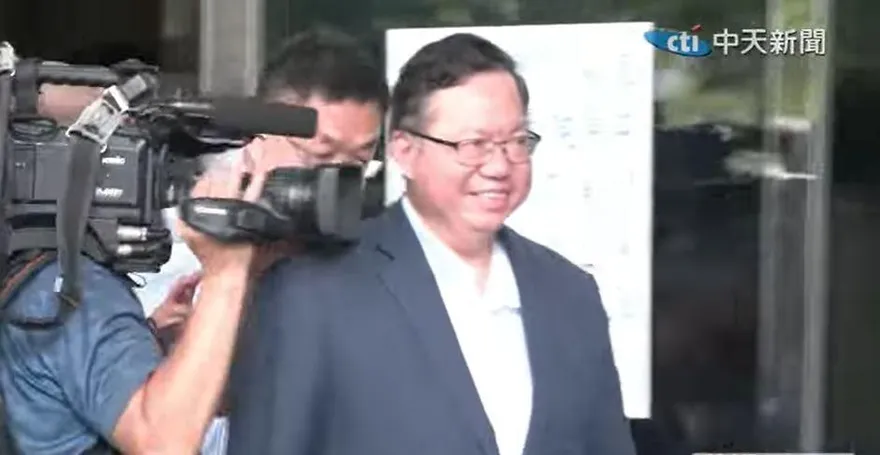 影/黃世杰「同桌」鄭文燦惹議　黃揚明曝他關鍵角色：難道靠王義川？