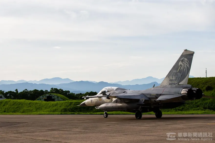 借用空軍IDF戰機清泉崗基地發生爆胎　漢翔公司最新回應