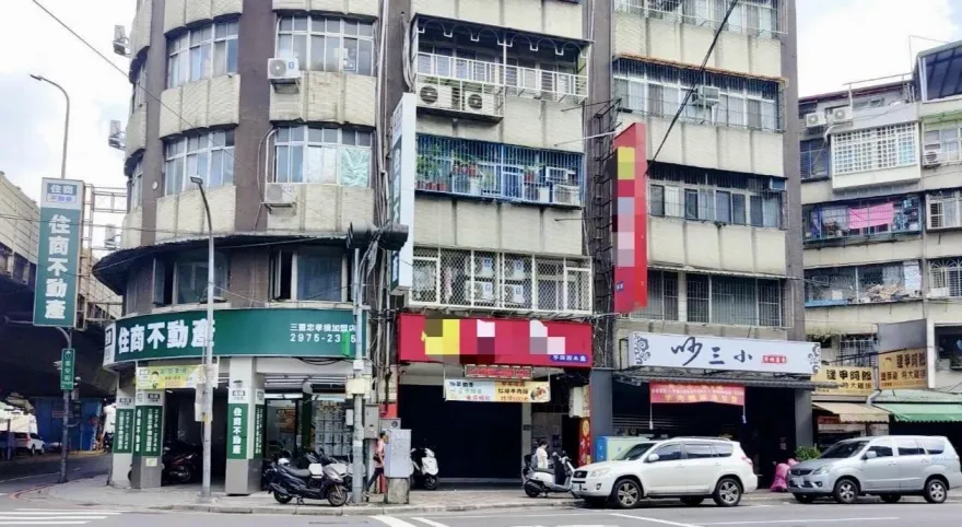 快訊/新北高中生麵店廁所待太久　開門驚見無呼吸心跳送醫救回