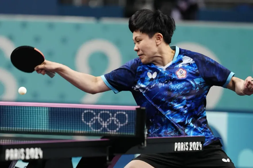 激戰五局惜敗！鄭怡靜不敵球后孫穎莎　無緣世界盃4強