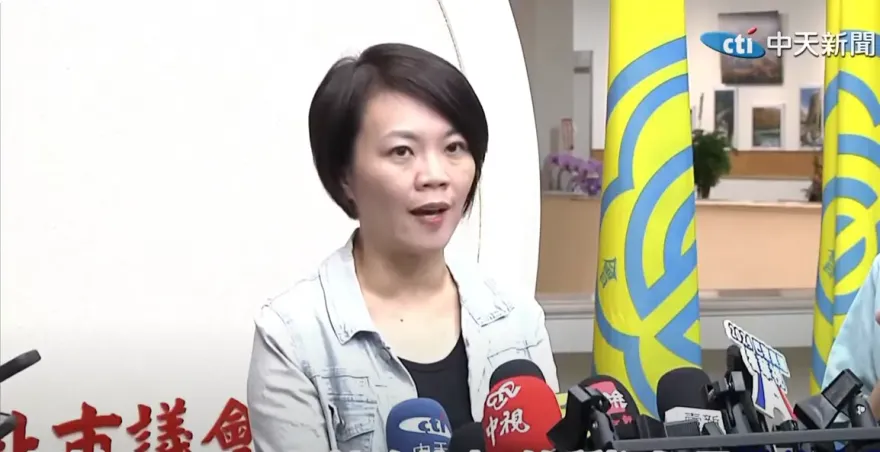 黃珊珊被抓包了！市政專業發功這樣辯護京華城容積率840%　簡舒培：竹篙湊菜刀