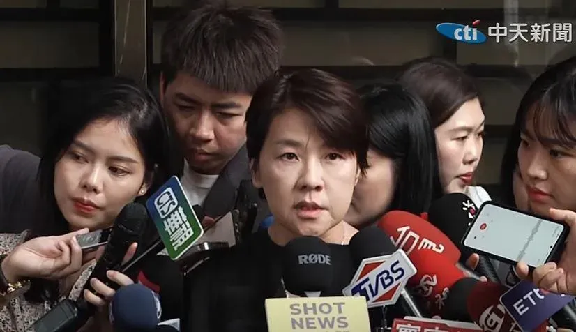 驚爆嗆柯文哲「我為什麼要辭？」　黃珊珊親上火線回應了！對第三方查帳這樣說