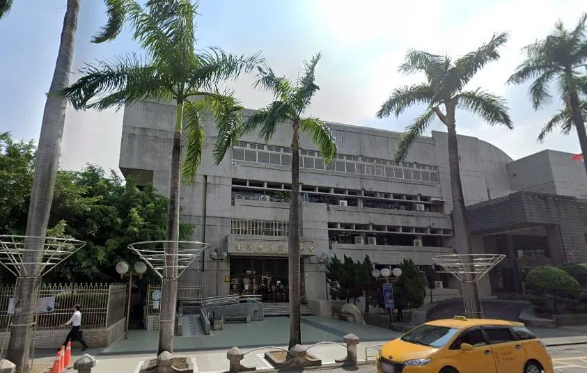 屏東警持警棍戳竊嫌脾臟破裂死亡　一審判刑6年4月