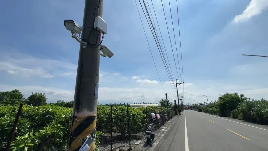 有貓膩？屏東角頭「鴨頭」出殯沒多久　老家附近5監視器被噴漆…警逮1嫌
