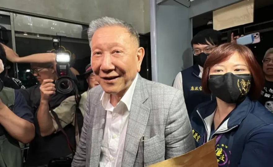 沈慶京當庭哽咽！痛訴檢察官像錦衣衛「強X肉體、靈魂」
