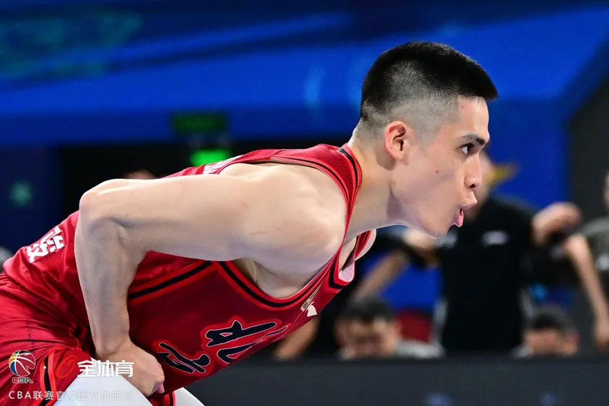 「台灣隊長」陳盈駿遭球迷吐口水！　陸媒開批CBA懲處