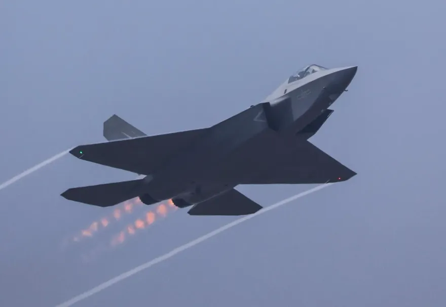 解放軍讓殲-35、轟-6K在台海亮劍　前空軍副司令爆玄機