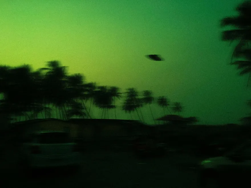 影/美國會曝光「飛彈轟UFO」影片！飛彈竟被「當場彈開」