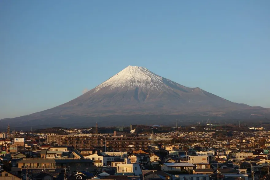 富士山休眠318年恐再噴發？日網疑山梨縣地震係前兆
