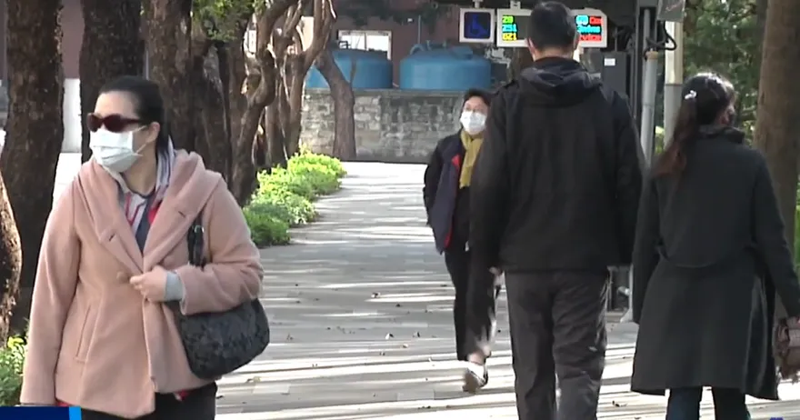 冷爆了！北台灣6縣市低溫特報　今晚恐降破10度