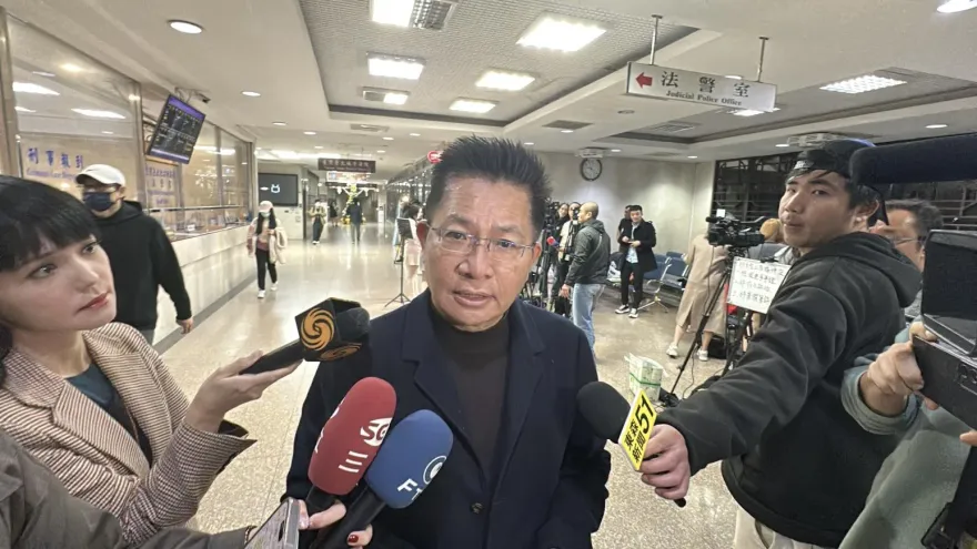 吳春城壯世代獲標案撈11億涉嫌圖利　北檢分他字案調查
