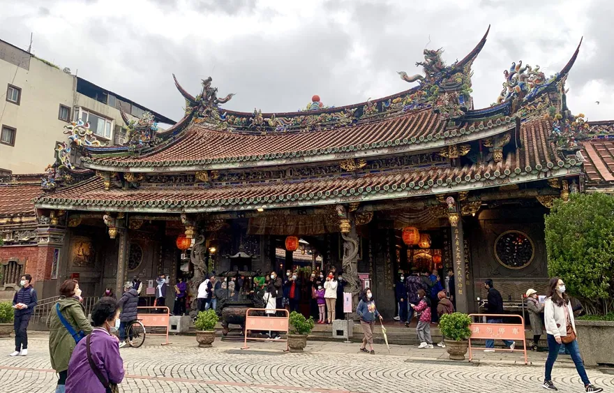 大龍峒保安宮除夕抽「國運籤」　主祀保生大帝求健康