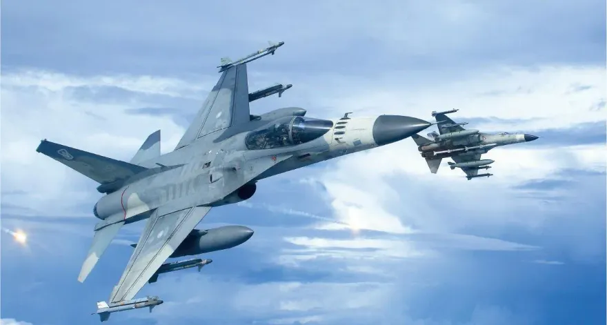 台南空軍基地傳事故　IDF單座戰機意外釋放熱焰彈