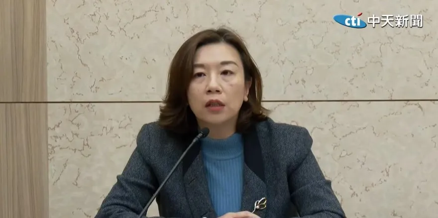 高齡駕駛換照、體檢全面加嚴！林靜儀：衛福部會配合辦理