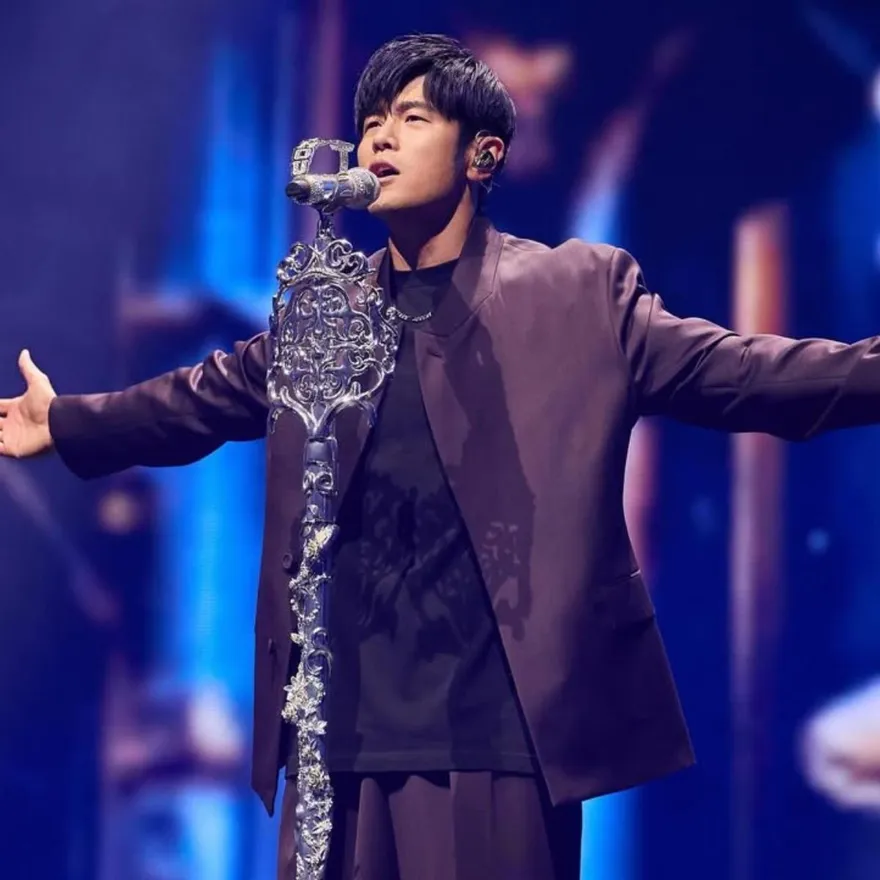 周杰倫健康亮紅燈！IG宣布「快瘋了」　為香港演唱會宣布「休養一陣子」