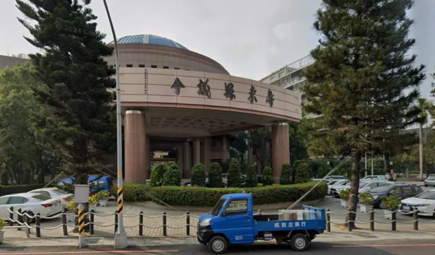 屏東縣議會驚傳墜樓　陳情男8樓墜落中庭亡