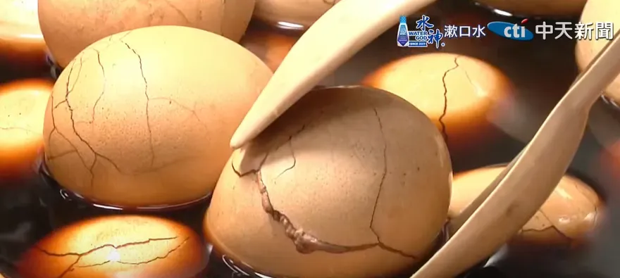 茶葉蛋狂吃補蛋白質？營養師：「破殼深色蛋」恐傷血管