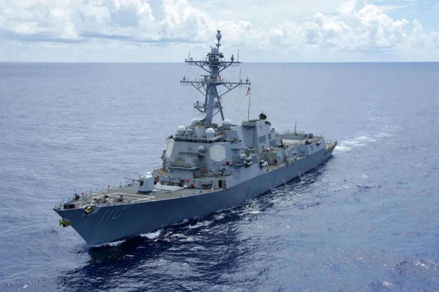 影/美艦「勞倫斯號」通過台海　陸東部戰區：全程監控
