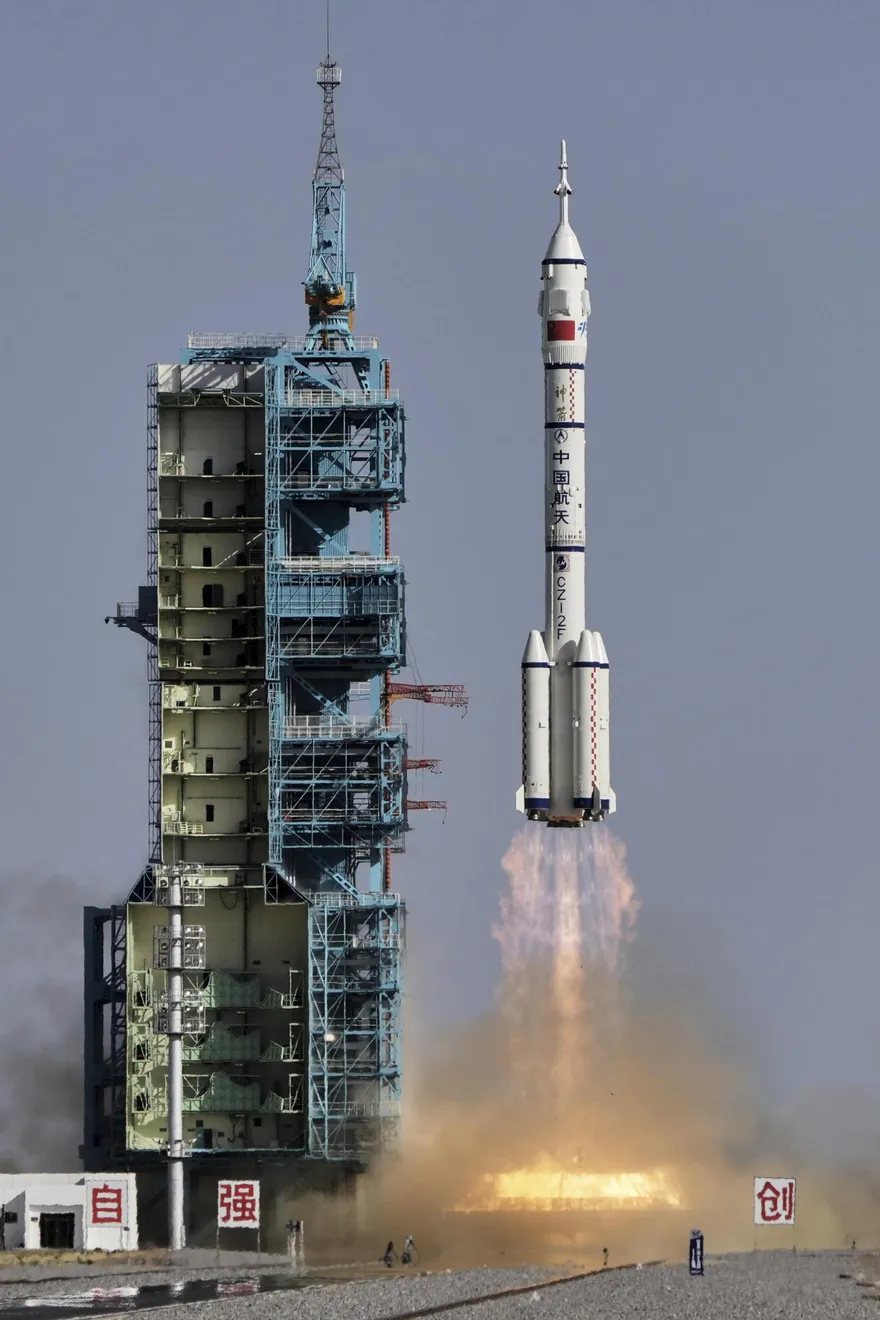 影/神舟20號太空人今將乘坐神舟21號飛船返航！