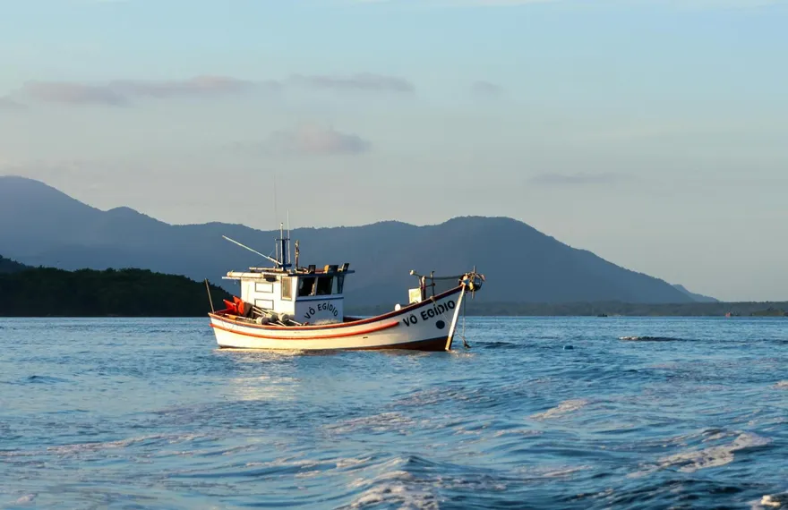 又有陸漁船在南韓外海翻覆！11人僅2人獲救　9人生死未卜