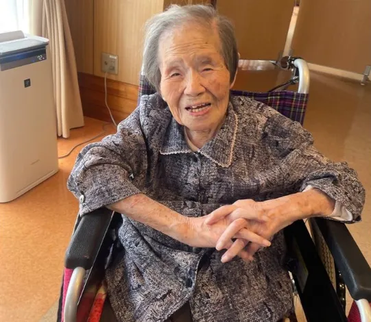 才接棒最長壽人瑞！日本114歲奶奶隔天去世