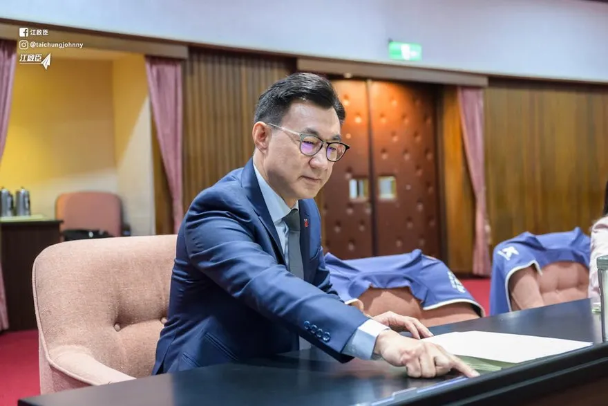 江啟臣上午送別亡父、下午獲知罷免案8/23投票！心痛發聲了