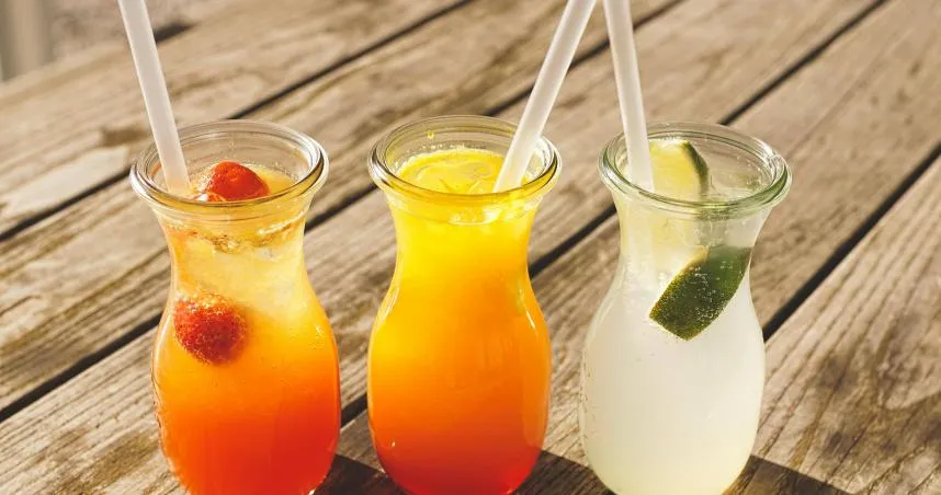 小心！含糖飲料「每週喝逾2杯」增22%罹患糖尿病風險