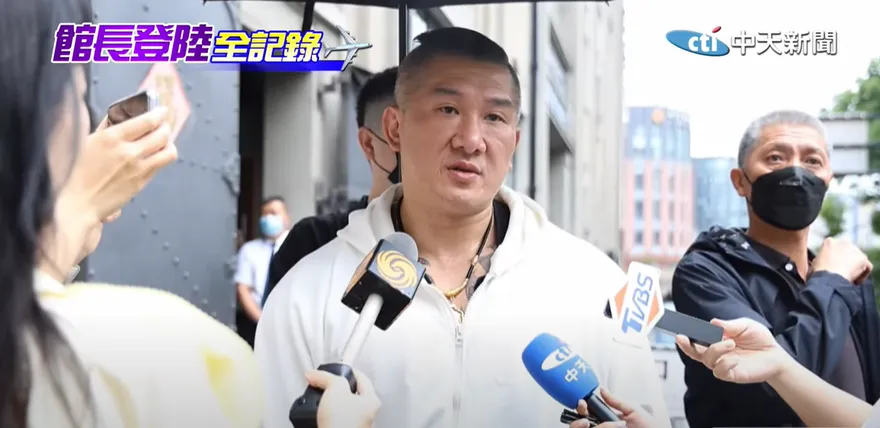 影/表態反對戰爭「兩岸同根同源」！館長：自己人不打自己人