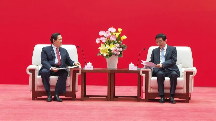 馬英九見王滬寧遭扣紅帽　賴士葆嗆陸委會：雙標都不害臊？