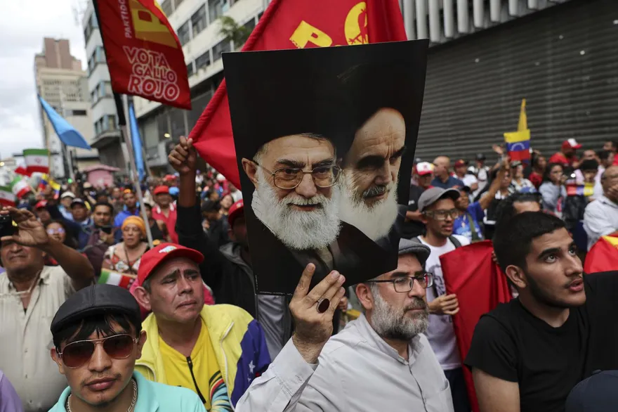 哈米尼輕鬆遭斬殺？　郭正亮：可能是故意「殉教」讓兒子接班