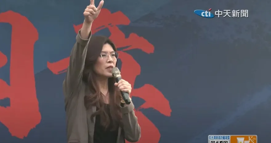 國民黨主席9搶1　鄭麗文：堅持參選到底！