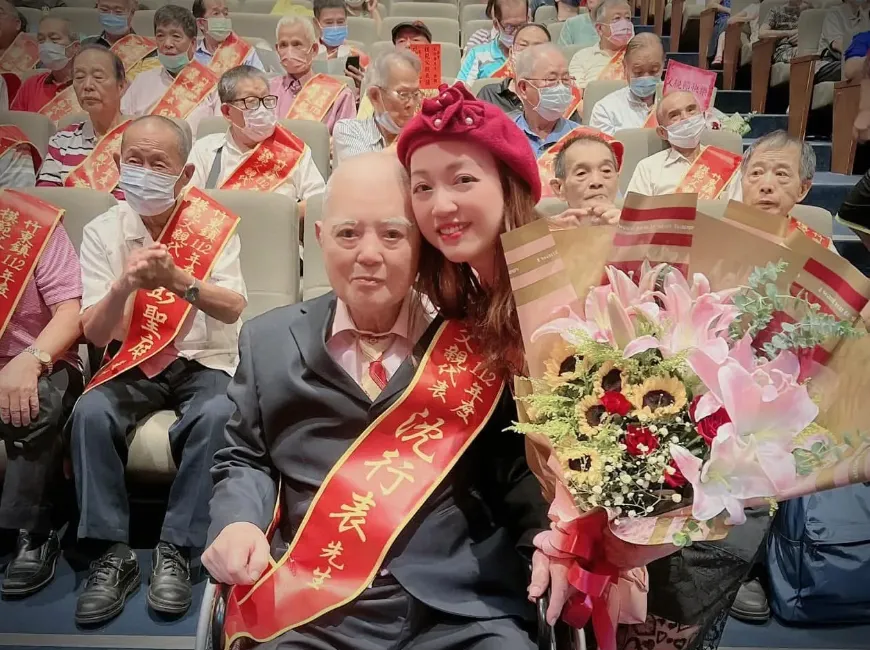 台語歌后秀蘭瑪雅95歲模範父親辭世！感性悼念「永遠是我們的大樹」