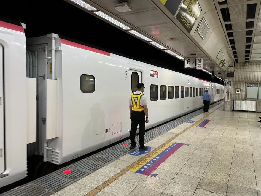 台鐵規定禁帶「蛇類」上車！違者最高罰7500元