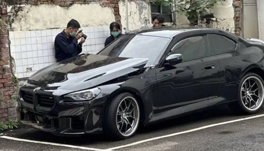 開BMW跑車狂飆撞死19歲打工女　假牙總監遭起訴
