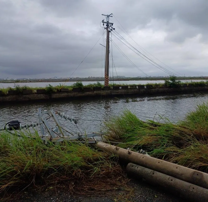 台南風災過境「6萬餘戶仍停電」　嘉義3.7萬戶無電可用