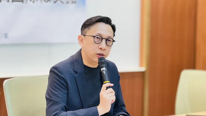電商也捲入核彈級資安風暴　葛如鈞揭「雙憑證機制」淪世紀騙局