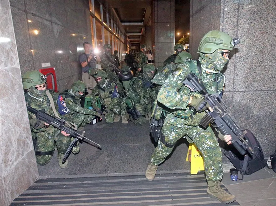 請支援前線！北捷首度演練物資轉用　人攜刺針飛彈也曝光了