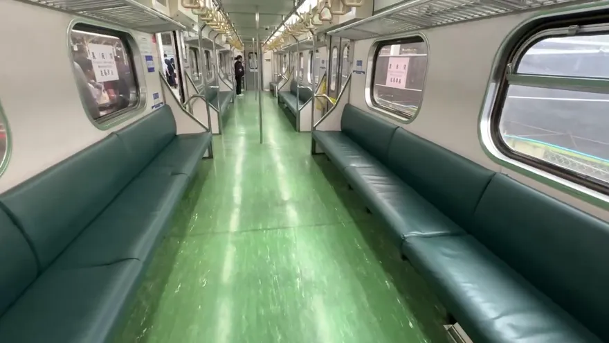 搭台鐵女乘客不滿「正常音量」遭投訴　列車長說話了