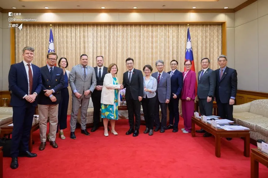 歐洲議會代表團見江啟臣　盼交流全社會防衛韌性策略