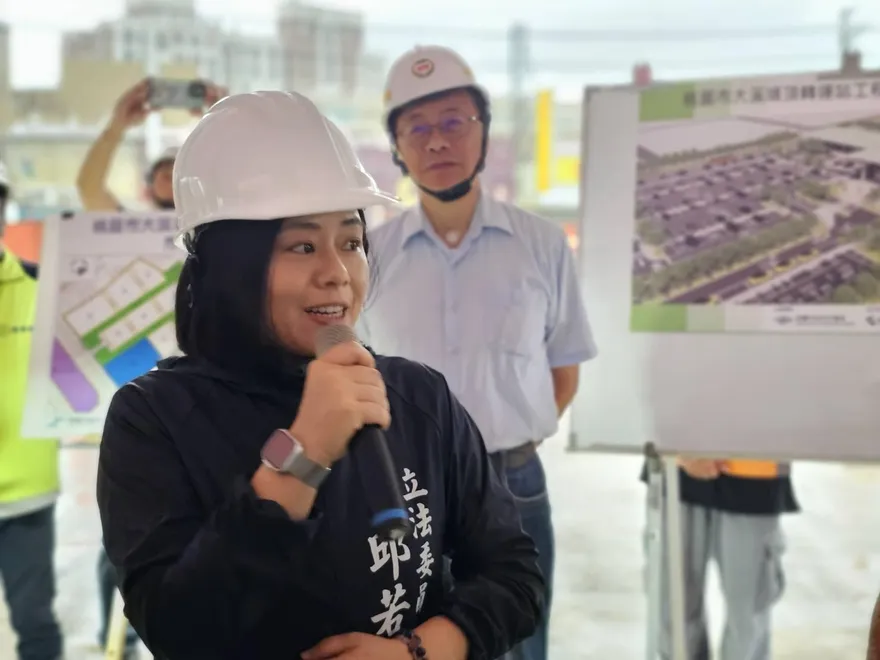 缺席罷免案電視說明會挨轟　邱若華選擇「直接面對鄉親」