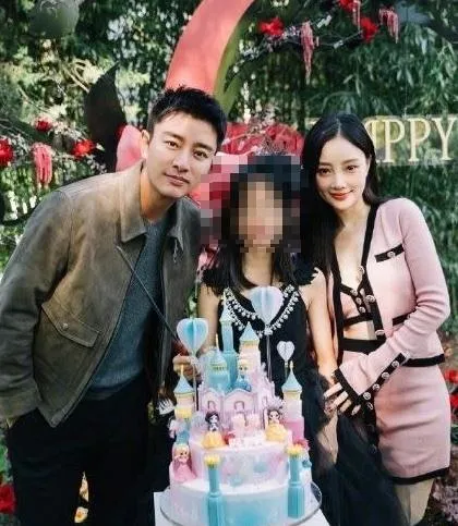 李小璐出軌遭網暴多年！愛女罕動怒護母　嗆酸民：輪得到你們來評價？