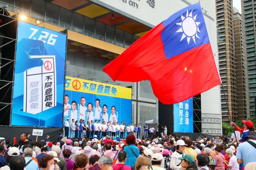 藍白合橫掃2025大罷免！民進黨內部評估認栽了：2026恐大敗
