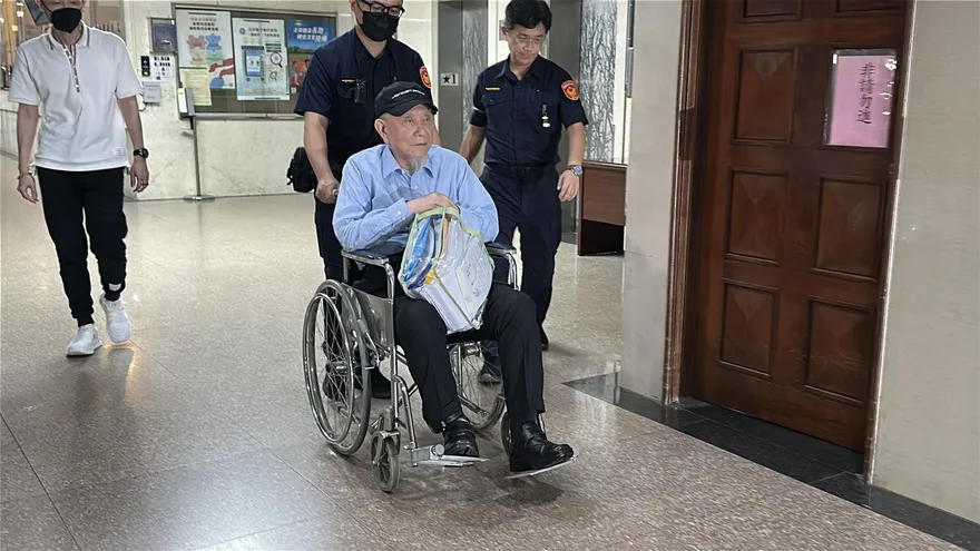 沈慶京悲嘆被迫害　拒配合指控柯文哲反遭「提前槍決」