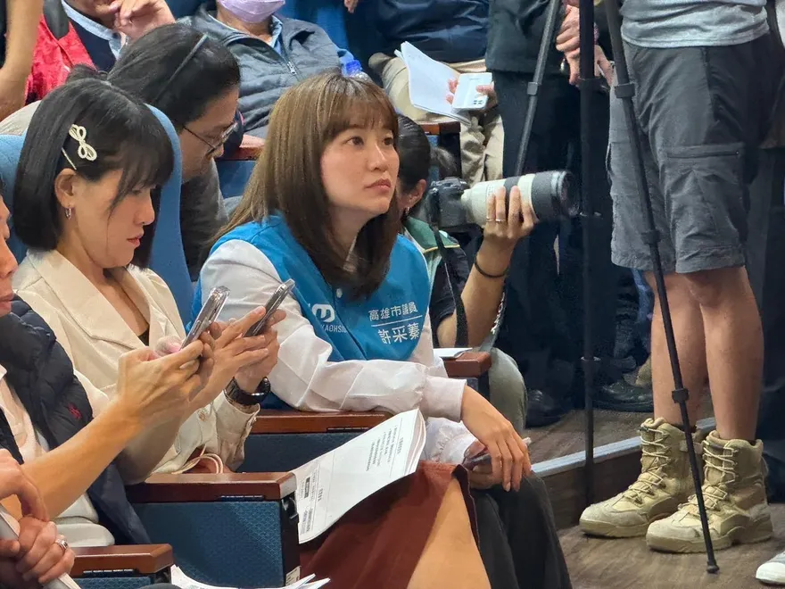 椎心之痛！韓國瑜遭罷當天痛失父親　許采蓁表態反罷：痛不欲生